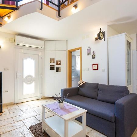 Ferienwohnung Lilo Lavender Loborika Exterior foto