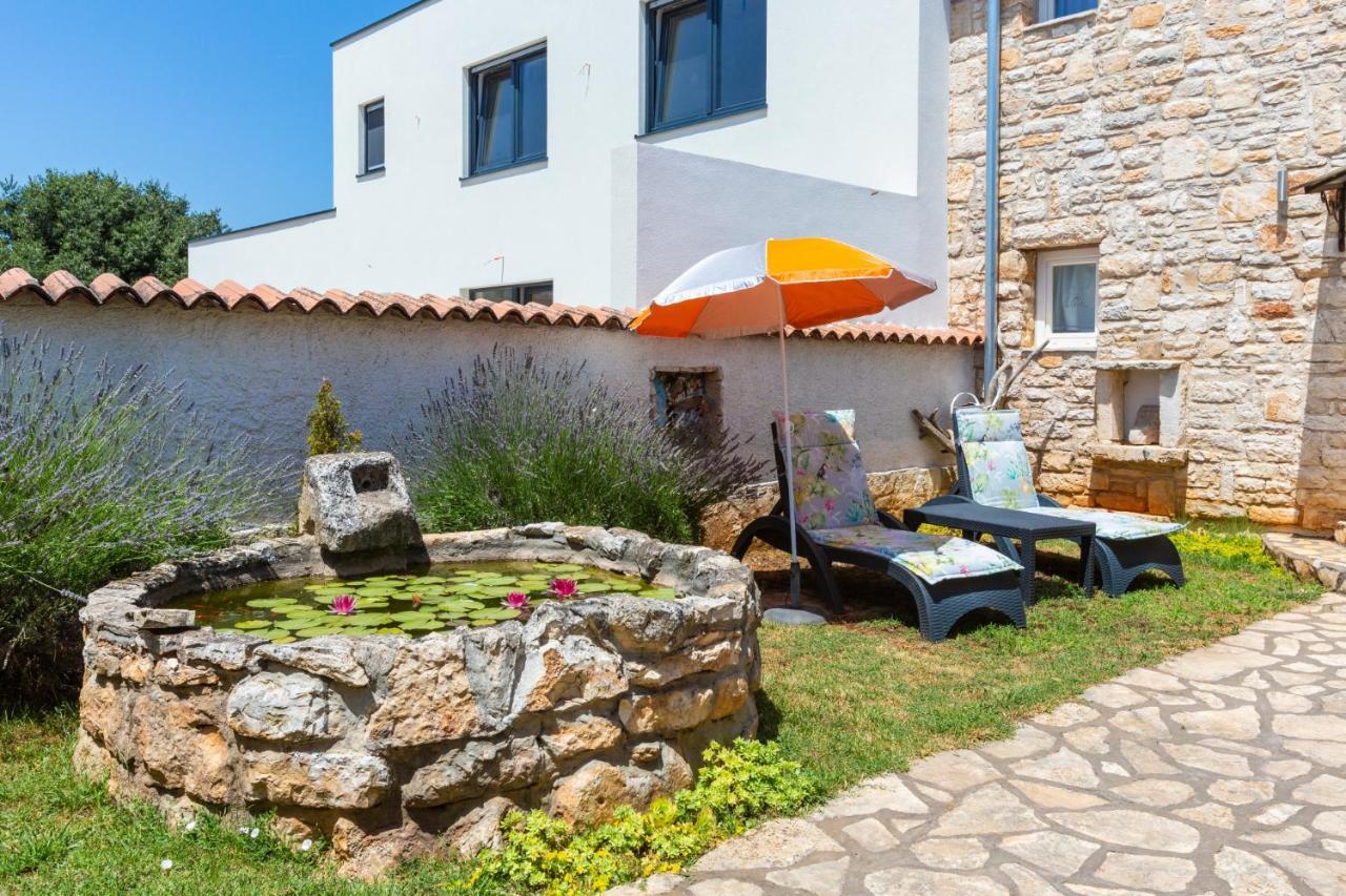 Ferienwohnung Lilo Lavender Loborika Exterior foto