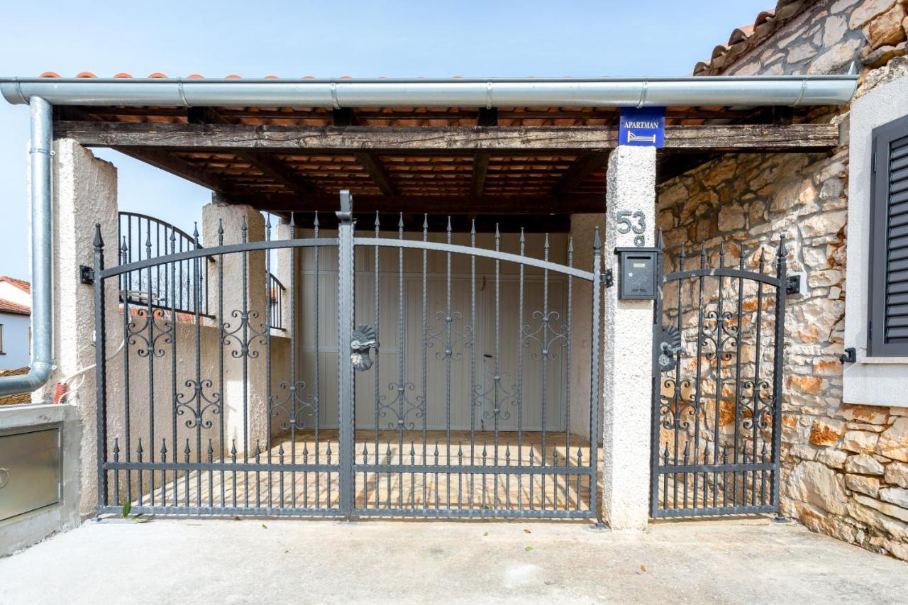 Ferienwohnung Lilo Lavender Loborika Exterior foto